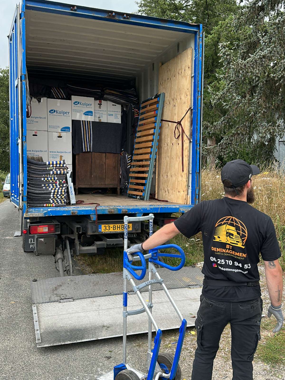 B433BA41-BB0B-413B-81A4-55B707B0F0EA B433BA41-BB0B-413B-81A4-55B707B0F0EA